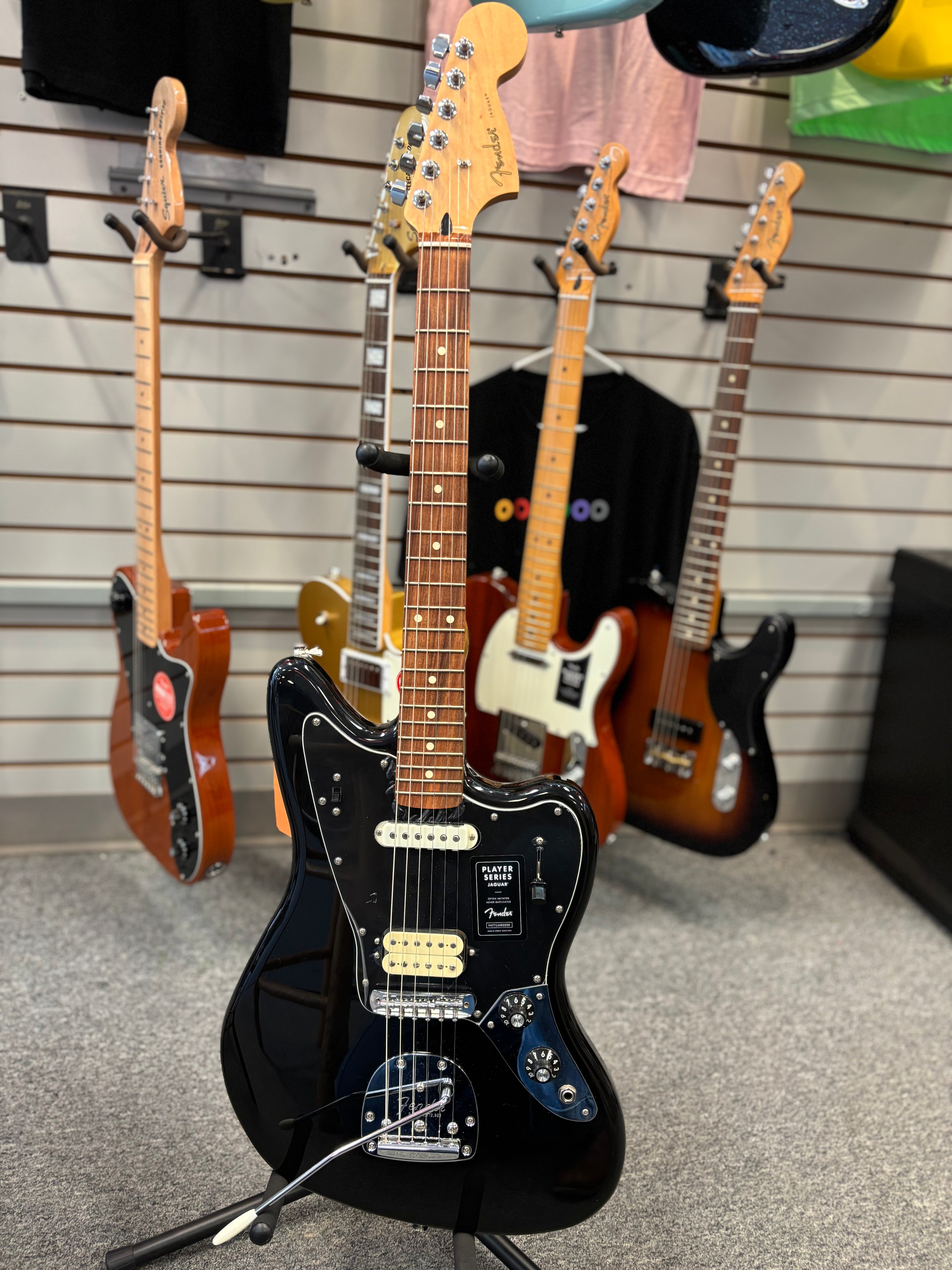 Image of FENDER Player Jaguar Pau Ferro Fingerboard Black