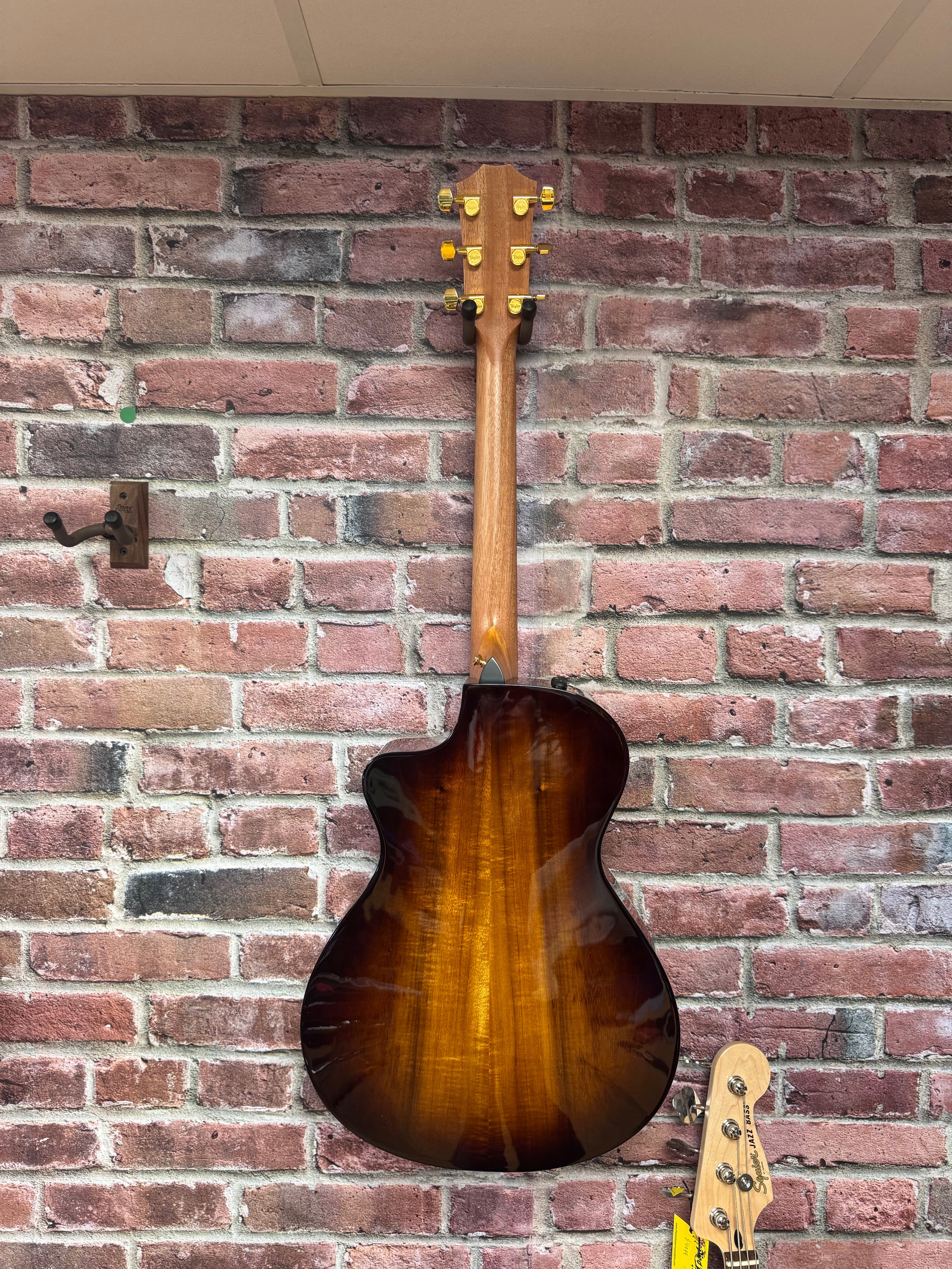 Image of Taylor 222ce-K DLX