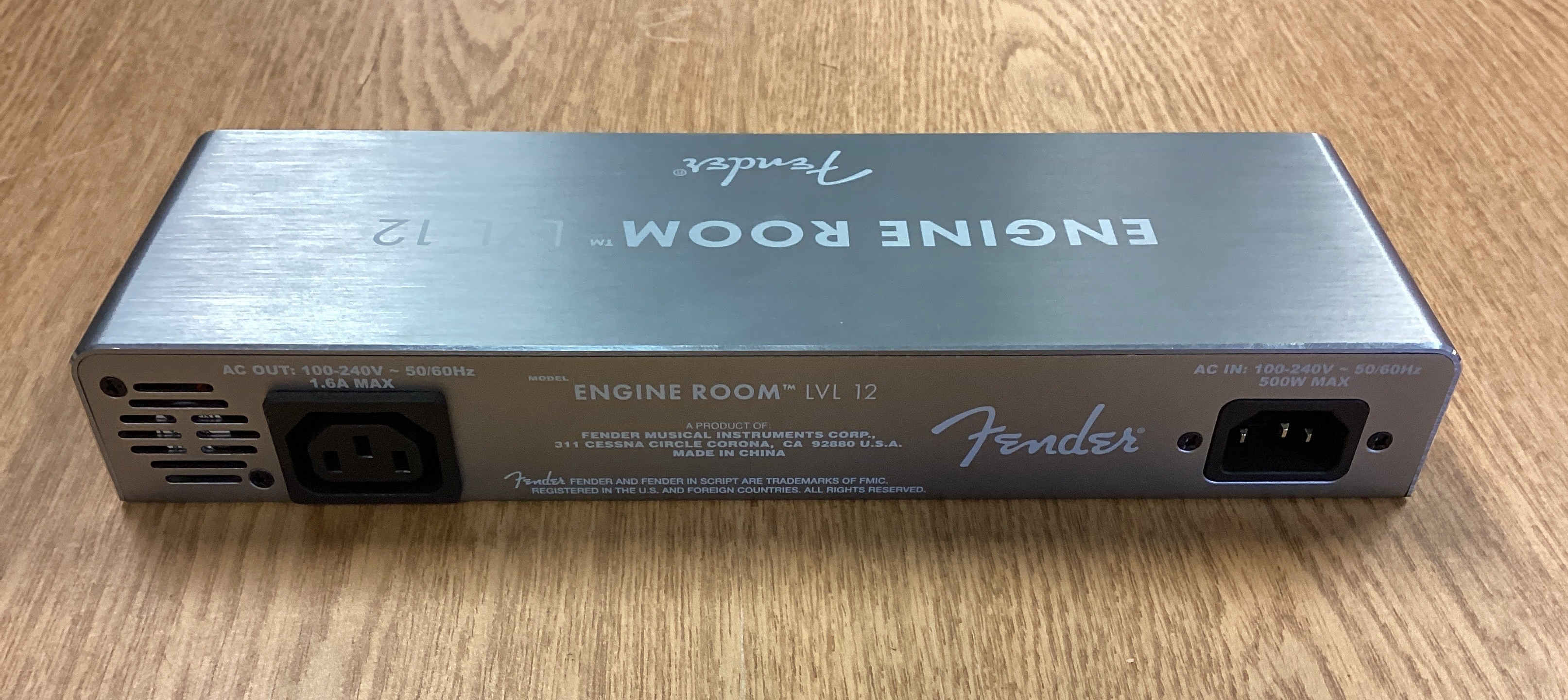 Image of Fender Engine Room LVL 12 Pedal Power Supply
