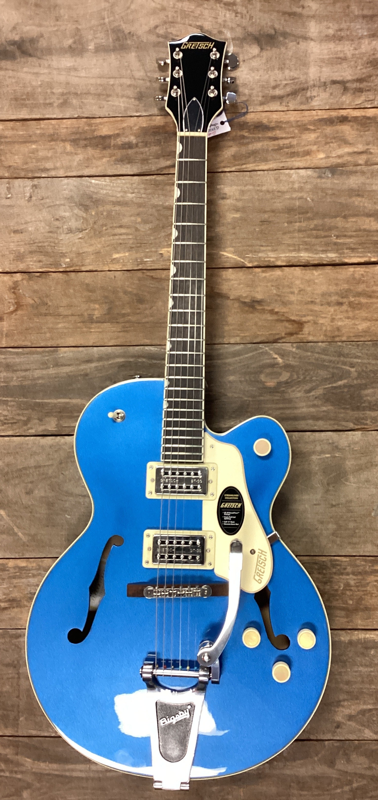 Gretsch G2420T Streamliner™ Hollow Body with Bigsby®, Laurel Fingerboard, Broad'Tron™ BT-3S Pickups, Fairlane Blue
