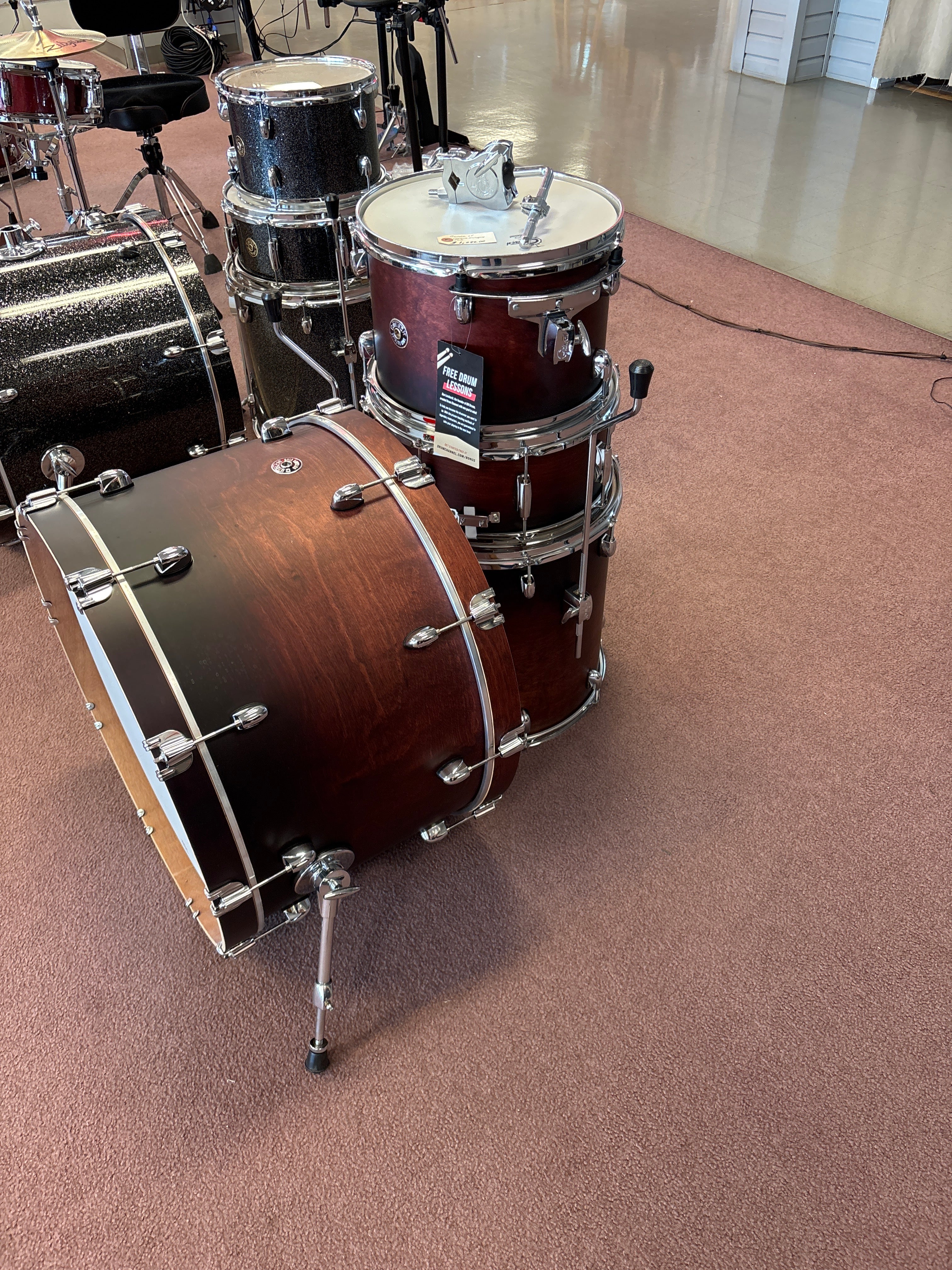 Image of GRETSCH Catalina Club Mahogany 24 Drum Set