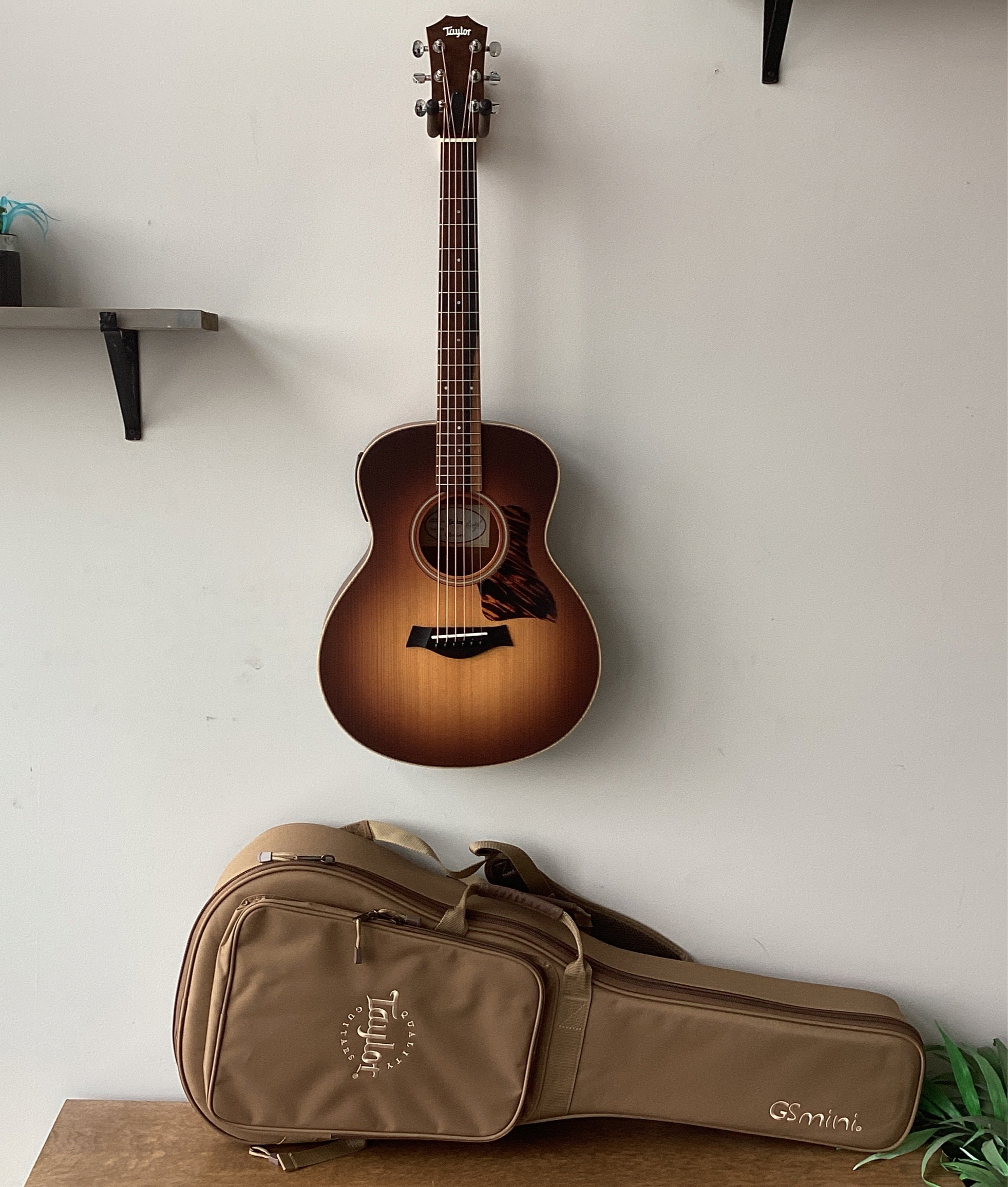 Image of Taylor GS Mini-e Rosewood “Sunburst”