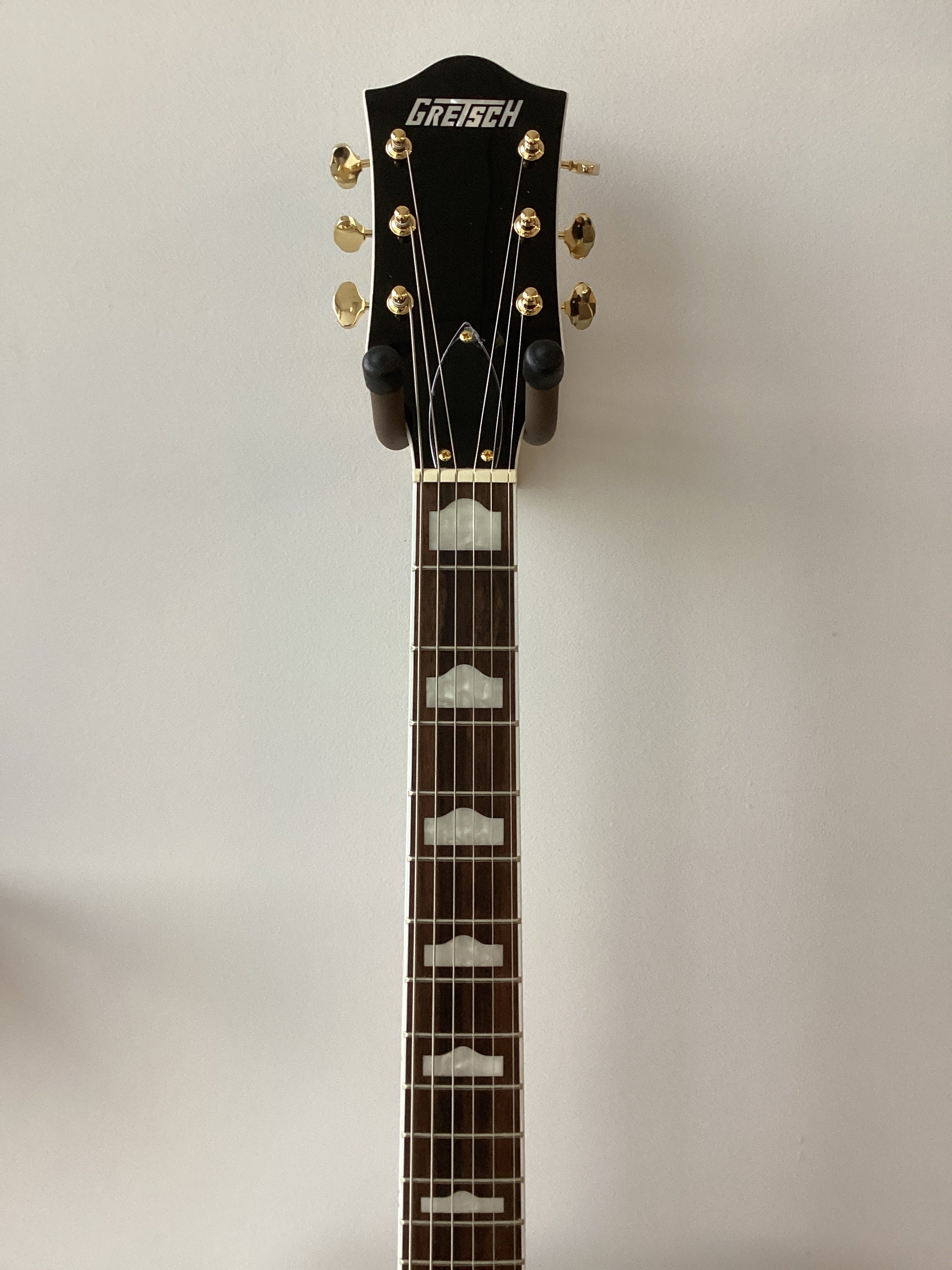 Gretsch G5422TG Electromatic® Classic Hollow Body Double-Cut with Bigsby® and Gold Hardware, Laurel Fingerboard, Snowcrest White