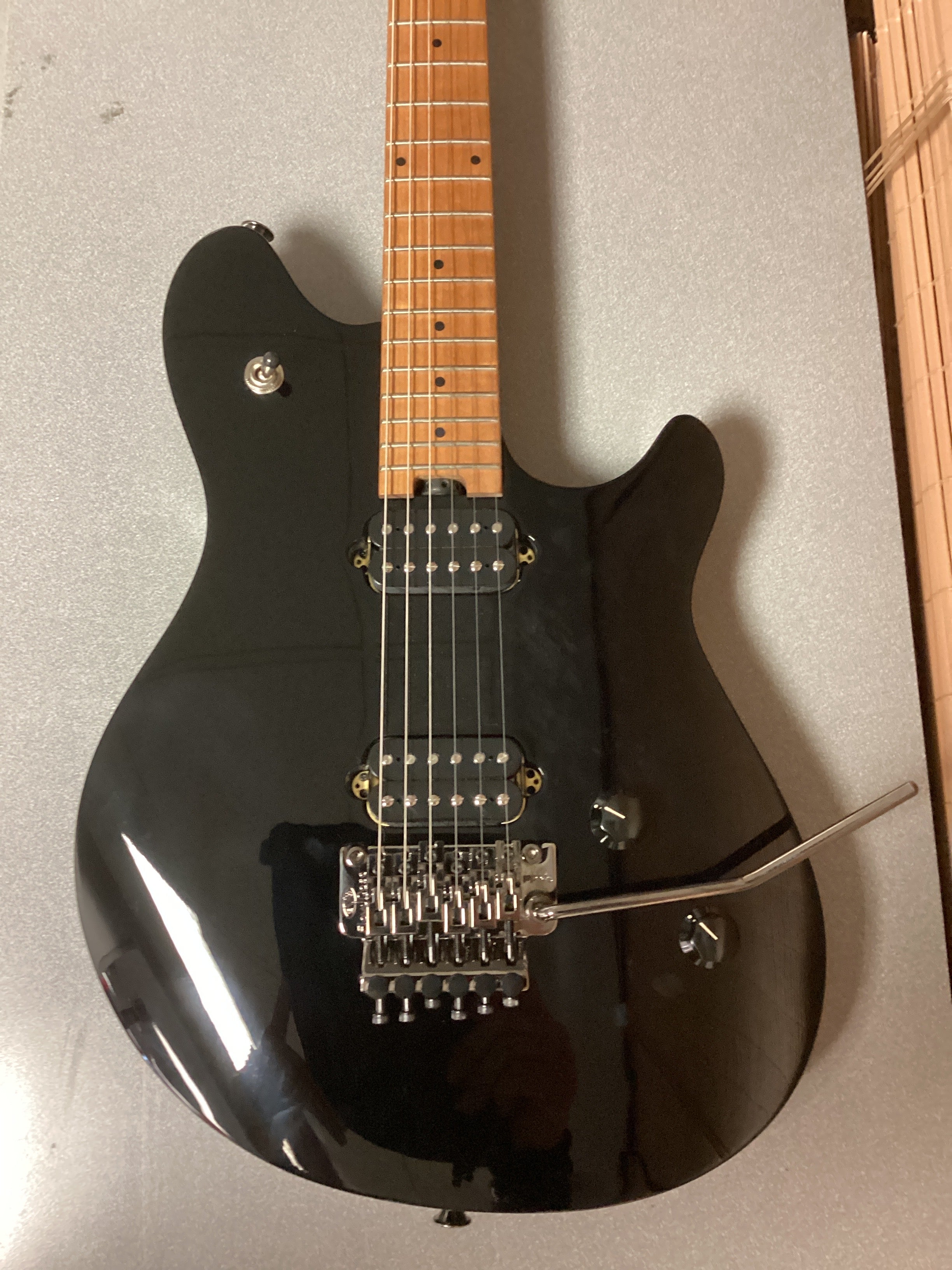 Image of EVH Wolfgang® WG Standard, Baked Maple Fingerboard, Gloss Black