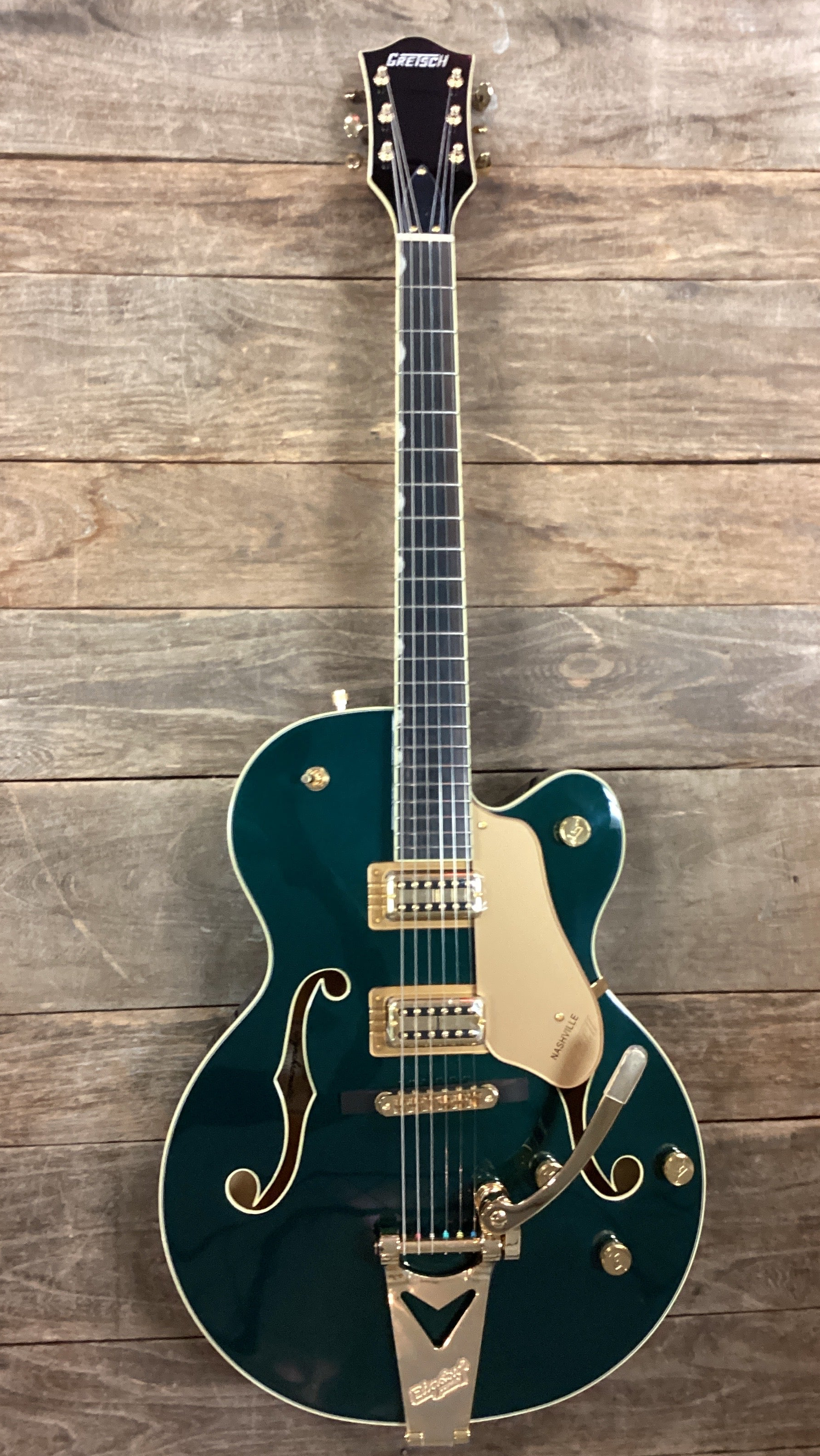 Image of Gretsch Synchromatic™ Nashville™ Hollow Body Single-Cut with Bigsby® Ebony Fingerboard, Cadillac Green