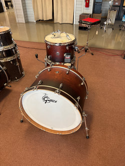 Image of GRETSCH Catalina Club Mahogany 24 Drum Set