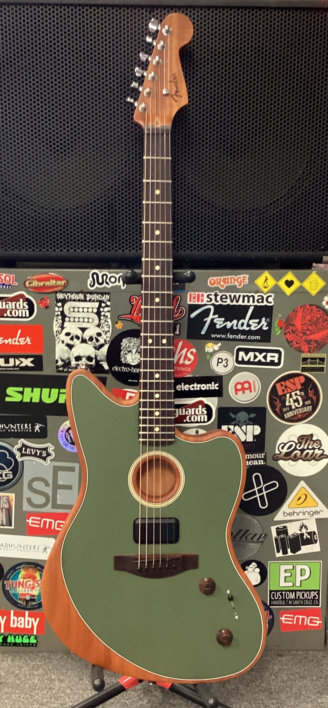Image of “USED” 2023 Fender Acoustisonic Player Jazzmaster, Antique Olive