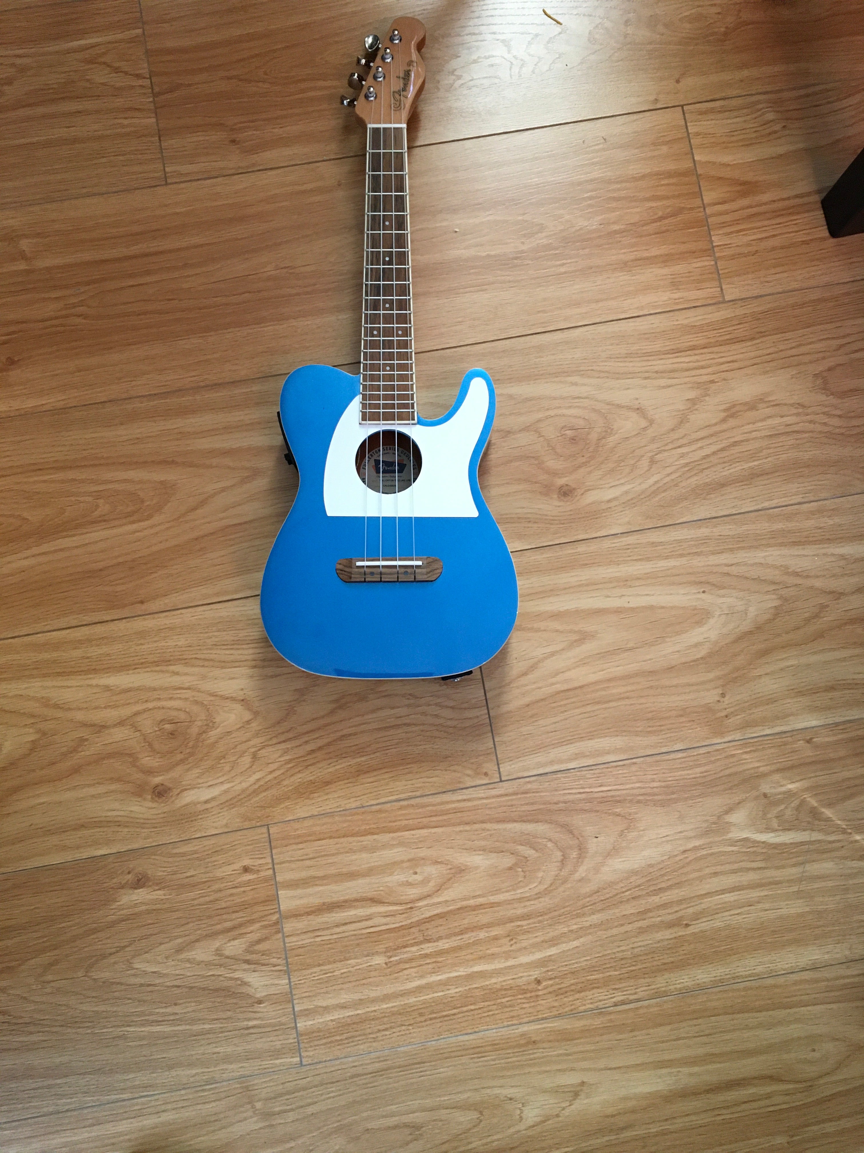 Fender Fullerton Tele Ukulele blue