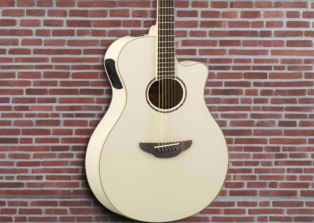 Image of YAMAHA APX600 VW Vintage White APX THINLINE CUTAWAY A/E