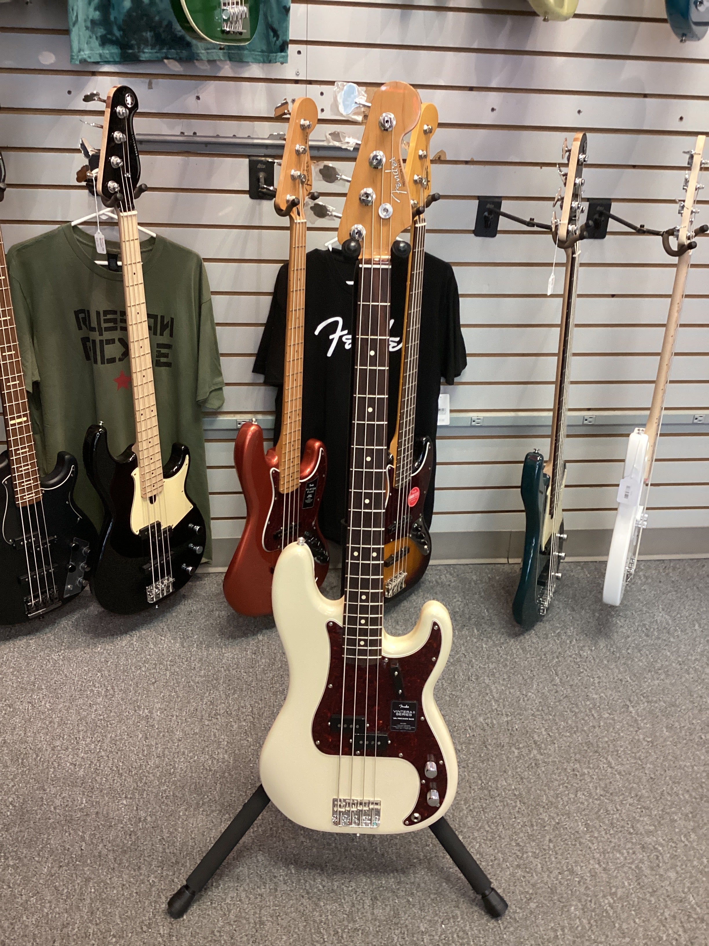Image of Fender Vintera II 60’s Precision Bass