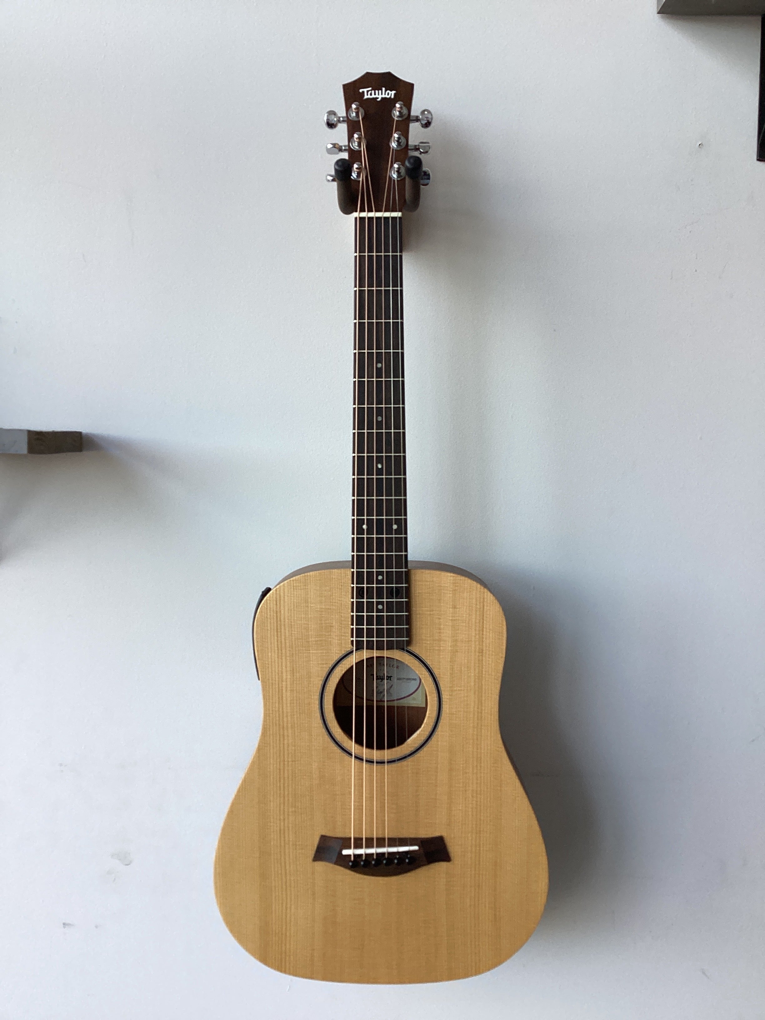 Image of Taylor~Baby Taylor~Acoustic/Electric guitar BT1e
