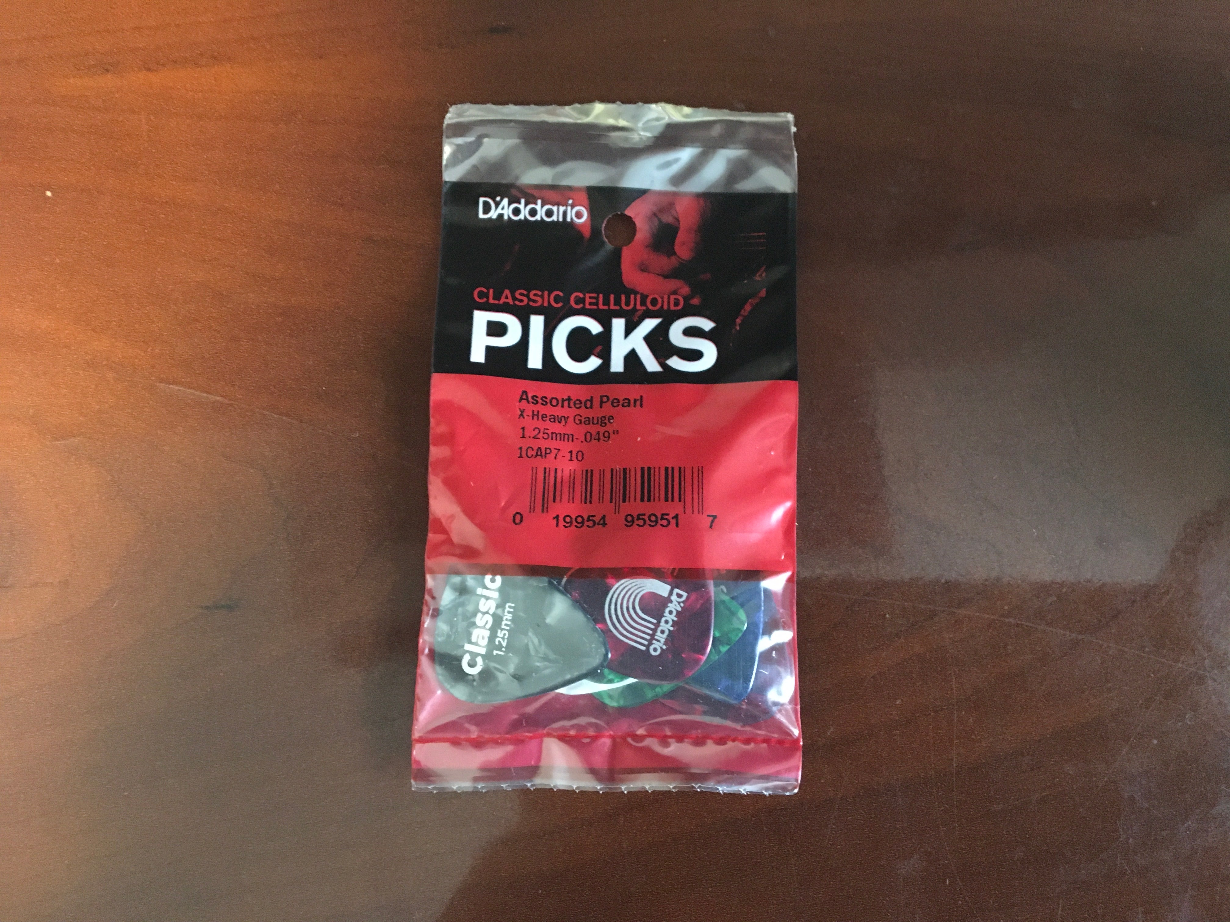 Image of D'Addario Assorted Pearl Celluloid Guitar Picks, 10 pack, Extra Heavy