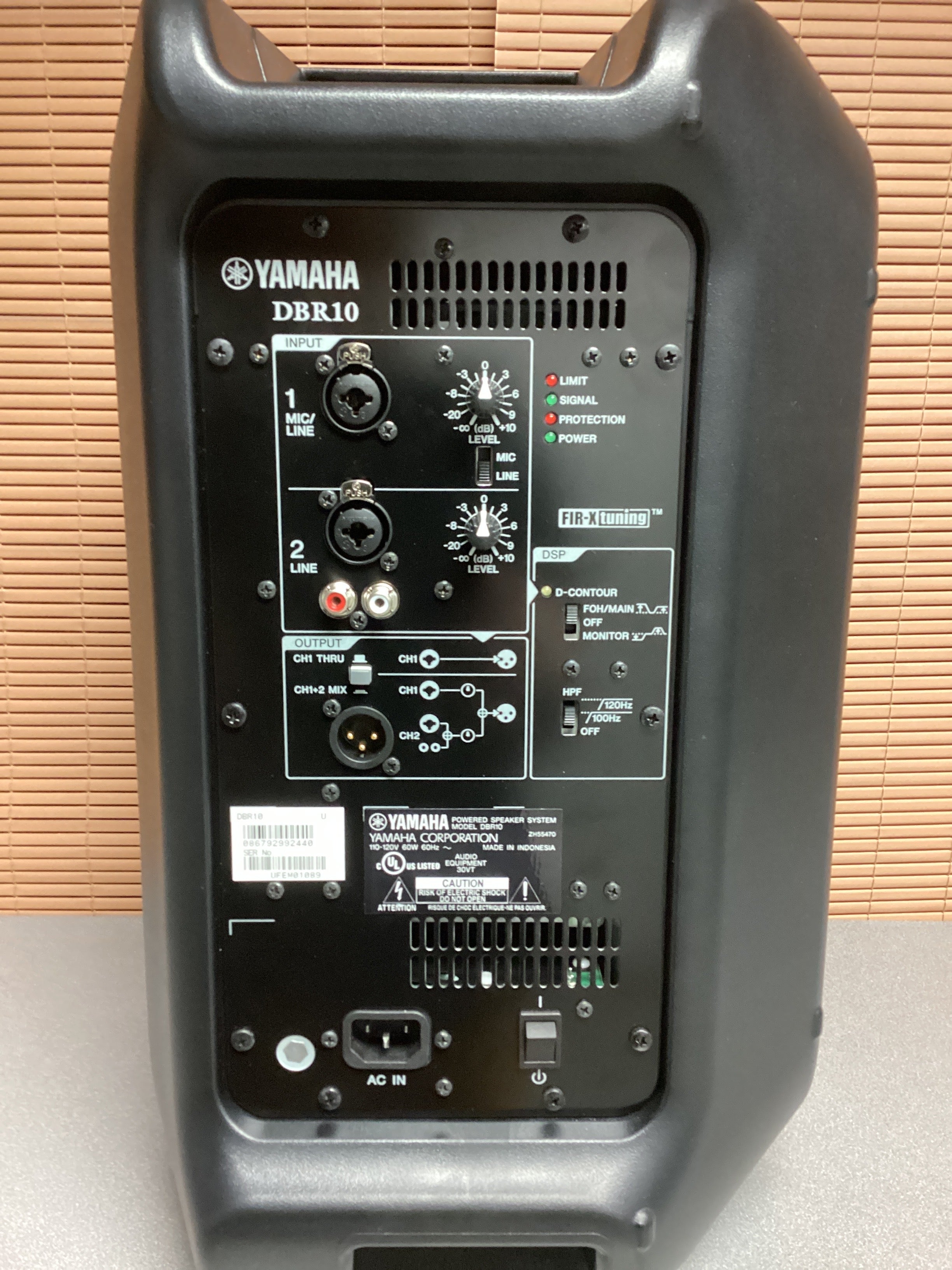 Yamaha DBR10~700 watt~10” 2-way Powered speaker