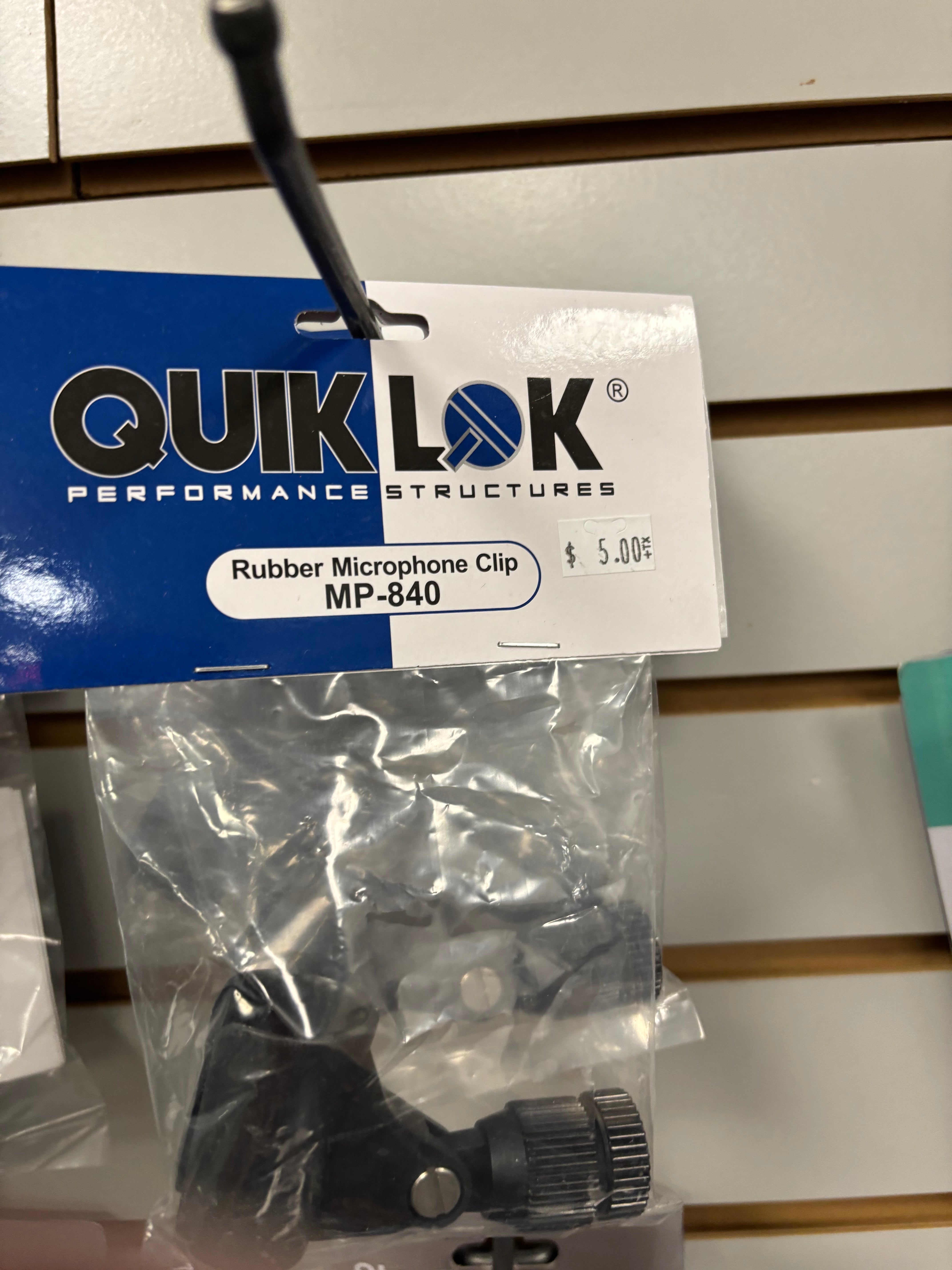 Image of QUIK LOK Rubber Mic Clip
MP-840