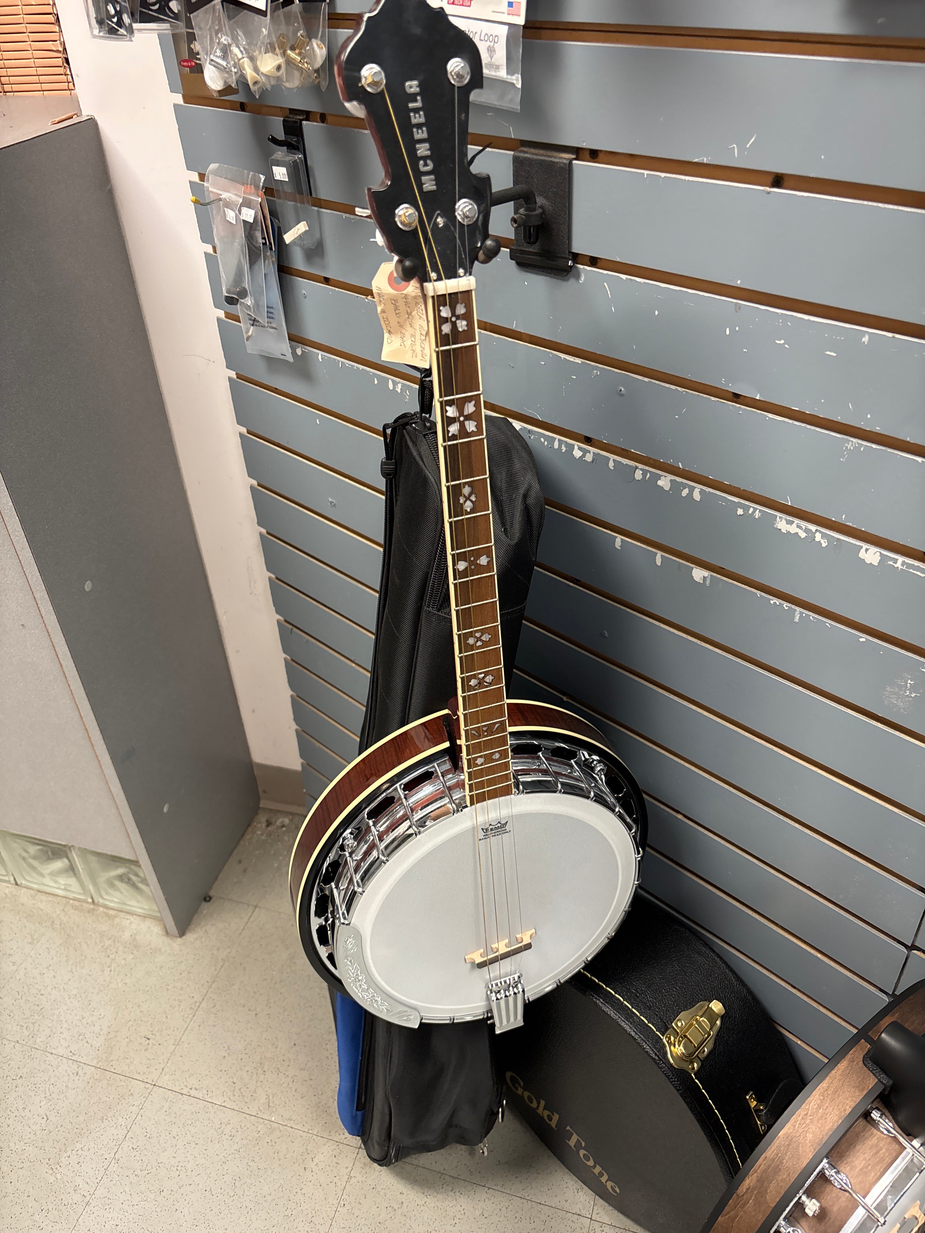 Image of MCNELLA Irish tenor banjo with bag