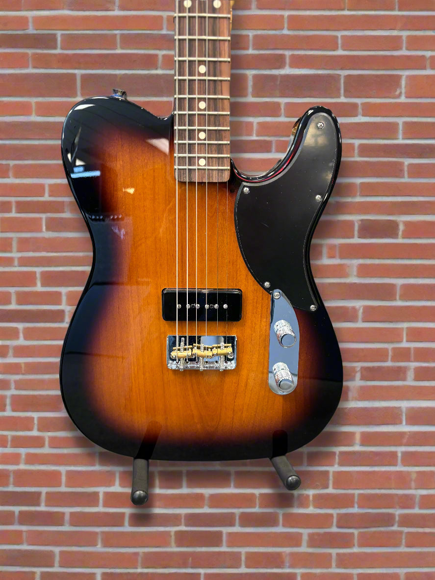 Image of FENDER Noventa Telecaster®, Pau Ferro Fingerboard, 2-Color Sunburst