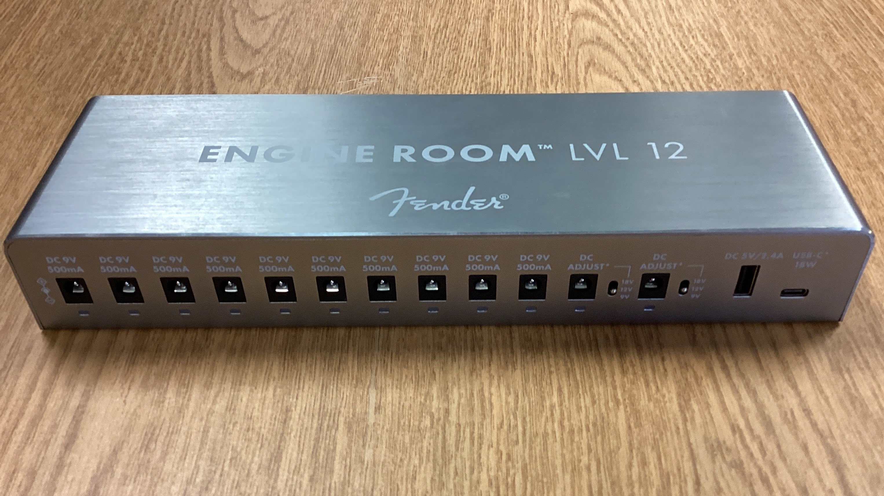 Image of Fender Engine Room LVL 12 Pedal Power Supply