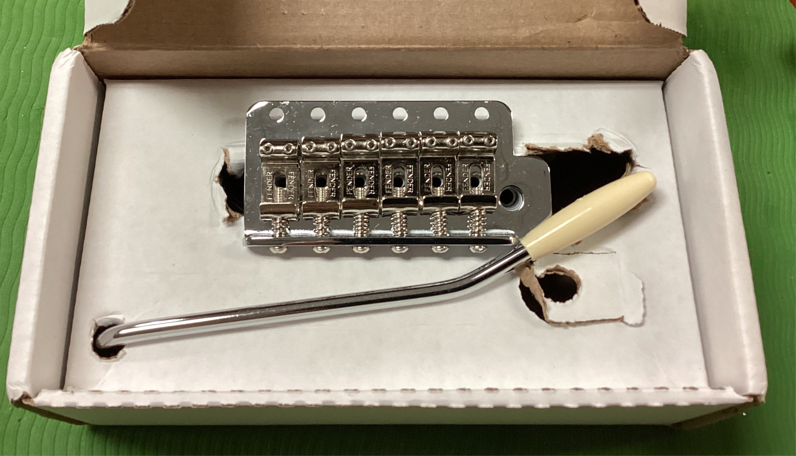 Fender Vintage/Narrow Tremolo assembly