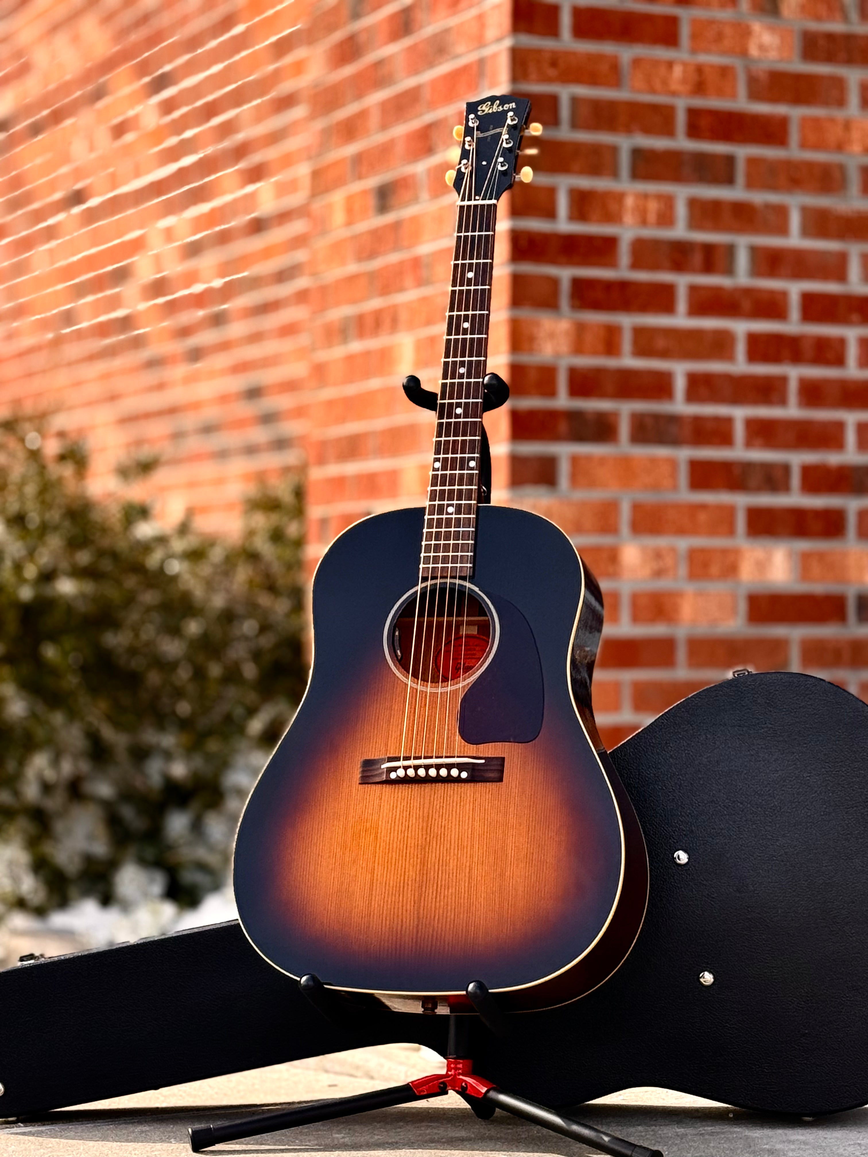 Image of Gibson J-45 Historic 1942 Banner Acoustic Guitar - Used