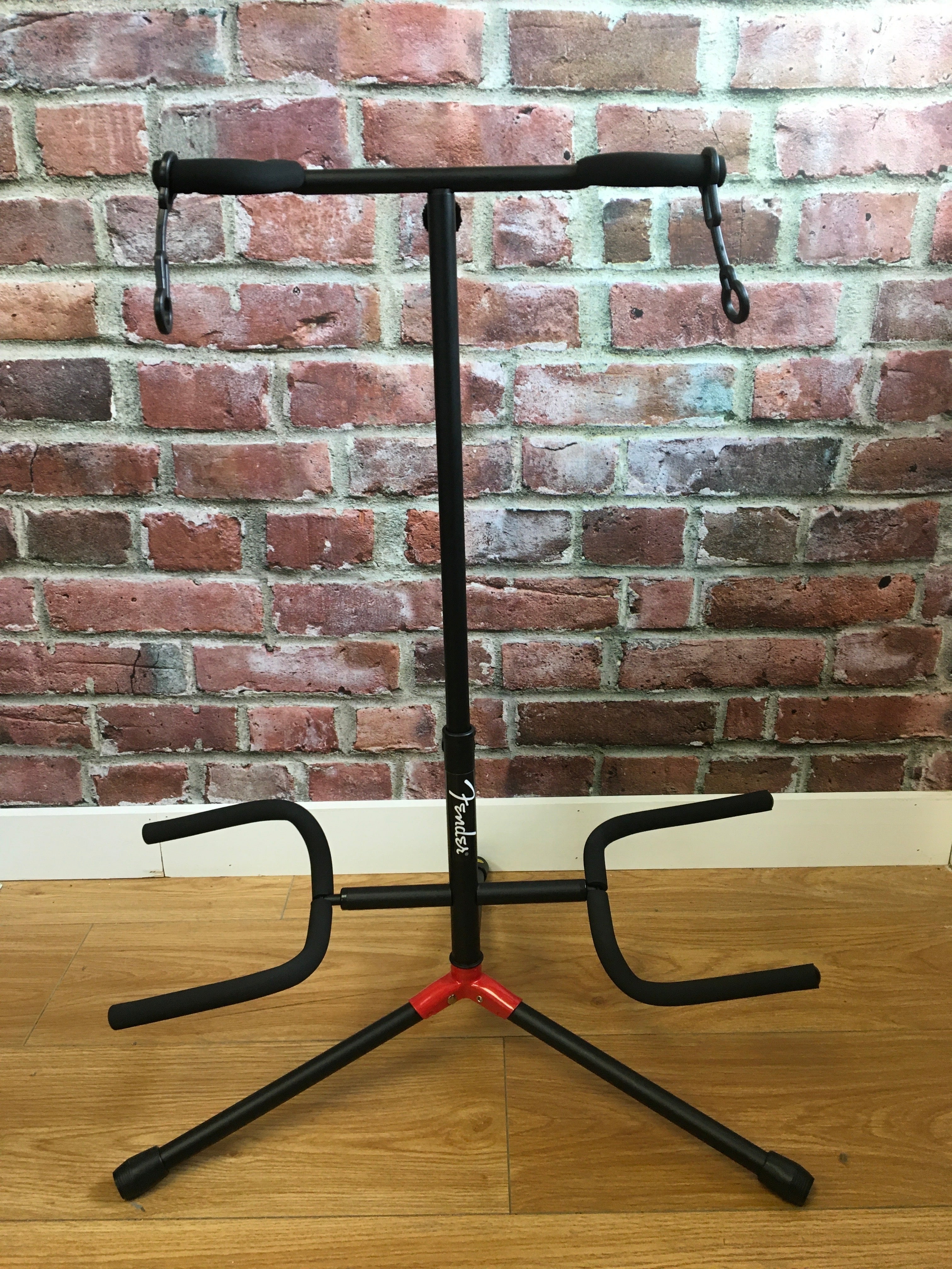 Fender Adjustable Cradle Guitar Stand 2 Guitar, Black