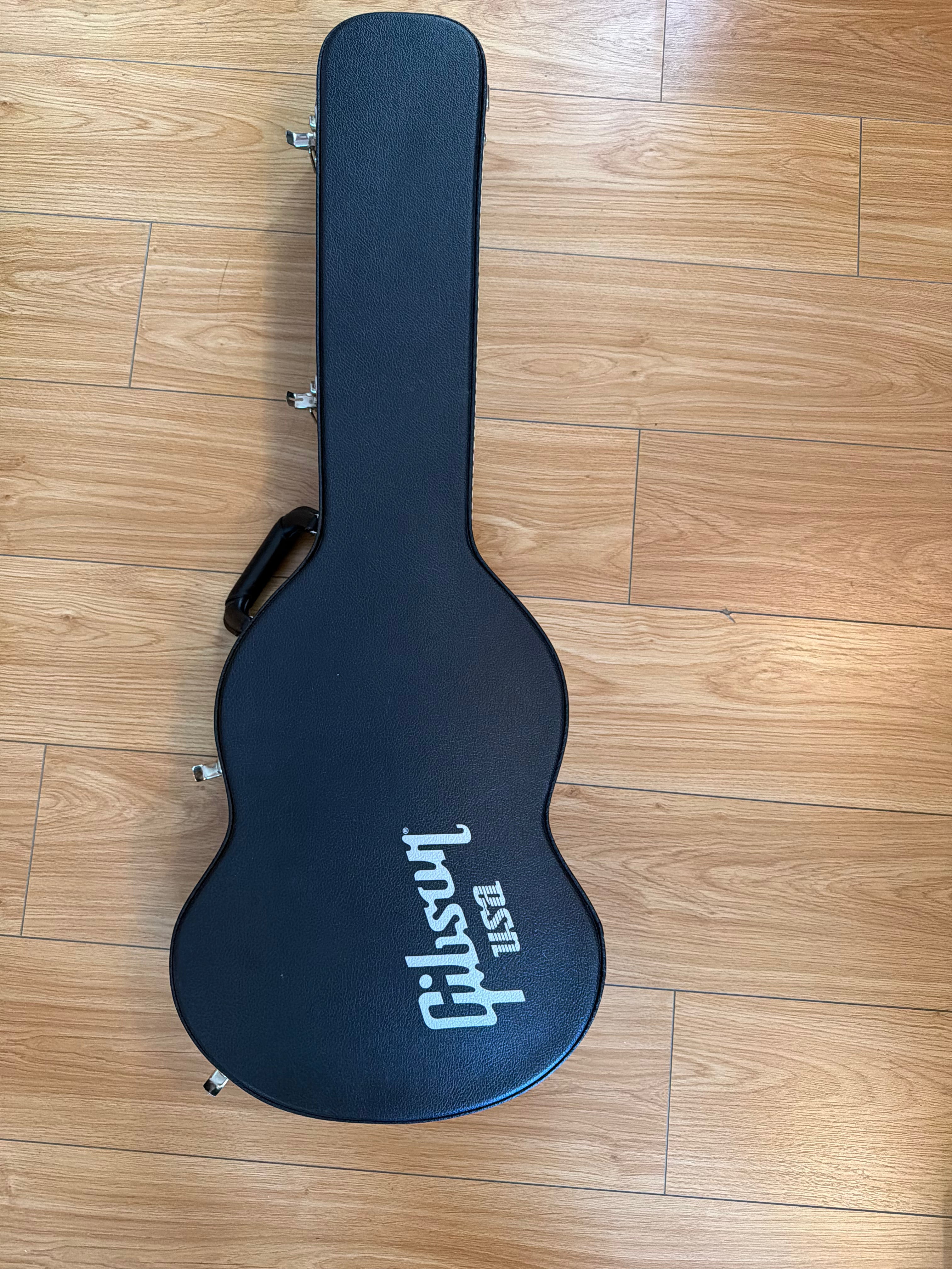 Image of Pre owned Gibson SG Deluxe (2013) in Red Fade
