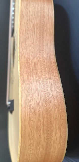 Image of Taylor Swift Baby Taylor (TSBTe)