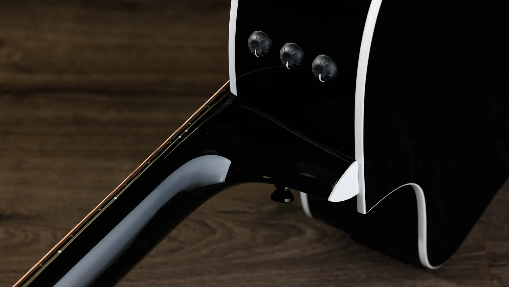 Image of Taylor 214ce-BLK Plus