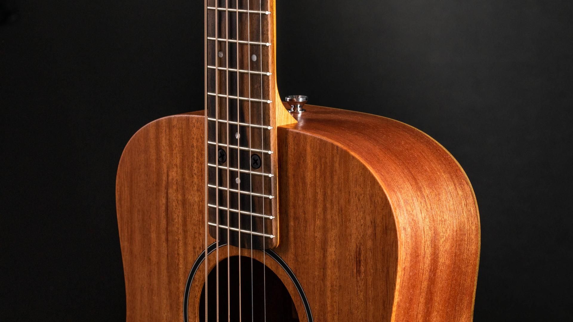 Image of TAYLOR Baby Mahogany (BT2) Travel Guitar